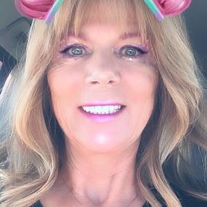 Meet your Posher, Lori orton